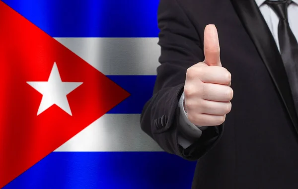 Kubai Fogalom Üzletember Mutatja Hüvelykujját Háttérben Zászló Kuba — Stock Fotó