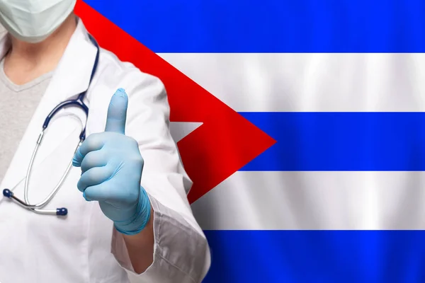 Ruka Kubánského Lékaře Ukazuje Palec Nahoru Pozitivní Gesto Vlajce Kubánského — Stock fotografie