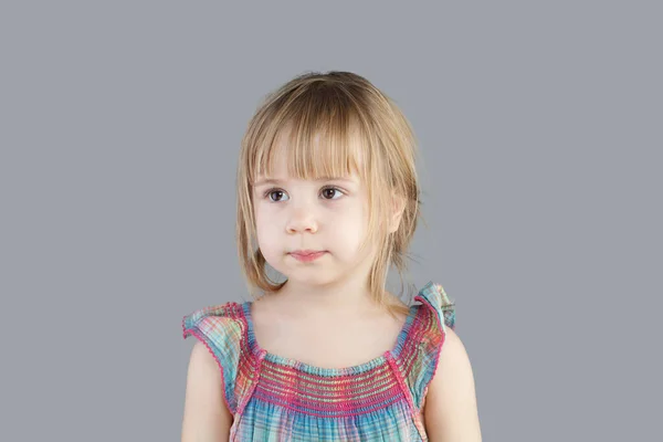 5岁可爱的小女孩的画像 — 图库照片