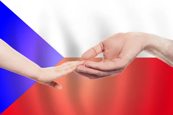 Tjeckiska Baby Och Förälder Händer Bakgrunden Tjeckiska Flaggan Hjälp Hjälp — Stockfoto