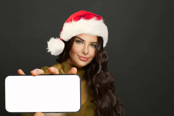 Όμορφη Μελαχρινή Γυναίκα Σάντα Smartphone Μαύρο Φόντο Στούντιο Χριστουγεννιάτικο Πορτρέτο — Φωτογραφία Αρχείου