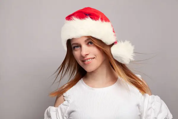 Retrato Mulher Natal Mulher Bonita Santa Com Sorriso Bonito — Fotografia de Stock