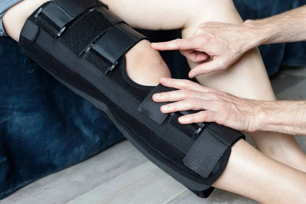 Woman Orthosis Working Physical Therapist — Stock Photo, Image
