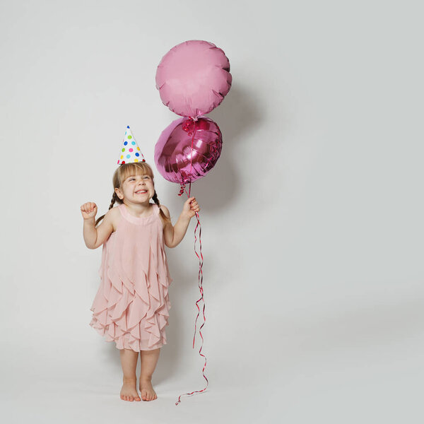 Full Length Portrait Attractive Cheerful Laughing Kid Girl Holding Air — Stock Photo, Image