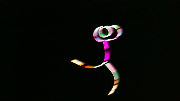 Dança Engraçada Terno Brilhante Multicolorido Feito Paus Néon Tiro Com — Vídeo de Stock