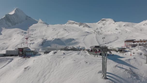 Estación Esquí Nieve Montaña Remonte Drone — Vídeos de Stock