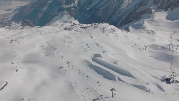 Drone Pista Esquí Montaña Nieve Teleférico — Vídeo de stock