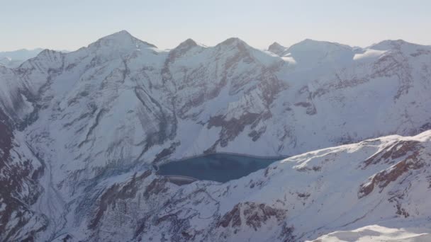 Lago Drone Nieve Montaña Luz Del Sol — Vídeo de stock