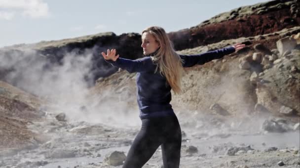 Blond Woman Yoga Fitness Steam — стокове відео