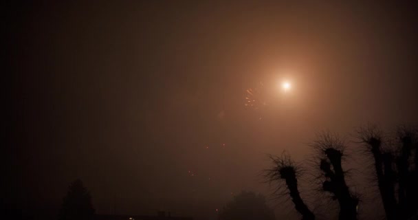 Este Vídeo Mostra Visão Aérea Fogos Artifício Contra Céu Noturno — Vídeo de Stock