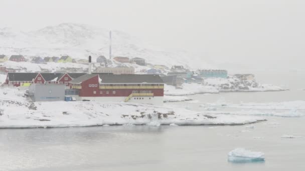 Una Vista Del Paisaje Una Planta Energía Durante Invierno Ilulissat — Vídeos de Stock