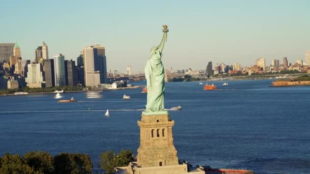Video Taken Rear Statue Liberty Clear Blue Sky Hudson River — 비디오