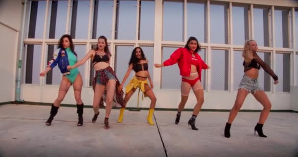 Women Dancing Crew Girl Band Urban — Stock video