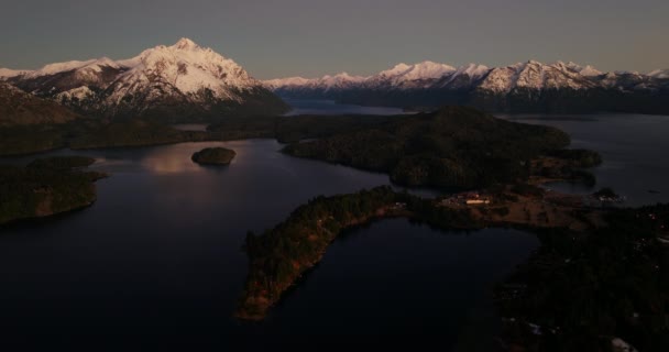 Wide Drone Flight Moving Nahuel Huapi Park View Tronador Mountain — Αρχείο Βίντεο