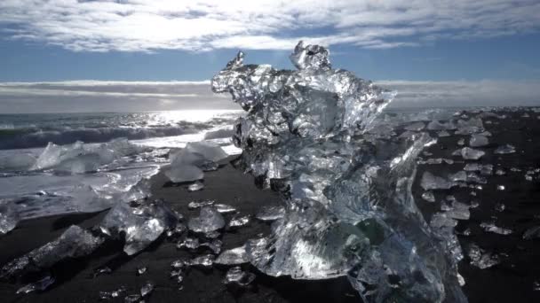 Close Shot Melting Ice Black Sand Diamond Beach Iceland Sunset — Stock Video