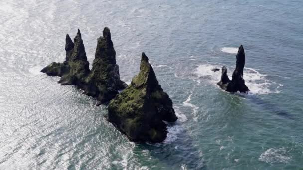 Drone Shot Showing Reynisdrangar Sea Stacks Calm Waves Hitting Rocks — стоковое видео