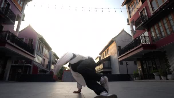 Dancing Young Man Breakdancer Hip Hop Bangkok — Vídeo de Stock