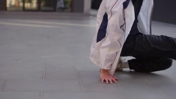 Breakdance Mladý Muž Bangkok Urban Postoj — Stock video