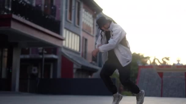 Breakdancing Young Man Cool Bangkok Hip Hop — 비디오