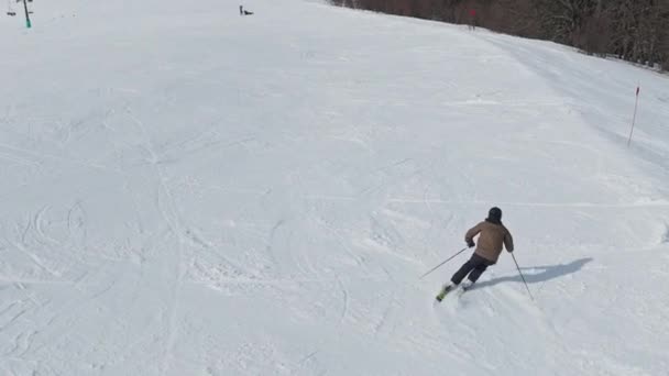 Drone Kayakçı Kayakçı Dağ Kar — Stok video