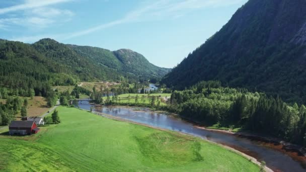 Împușcătură Drone Care Arată Peisajul Verde Stryn Râul Stryneelva Timpul — Videoclip de stoc