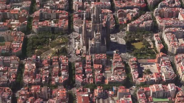 Εικονική Sagrada Familia Κοσμεί Αστικό Τοπίο Της Βαρκελώνης Την Εντυπωσιακή — Αρχείο Βίντεο