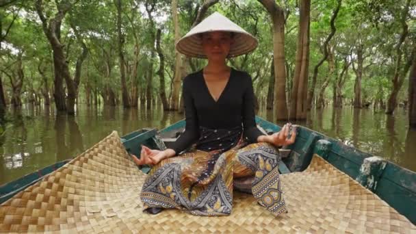 Woman Peacefully Meditating Boat Ride Finding Serenity Amidst Gentle Waves — Stock Video