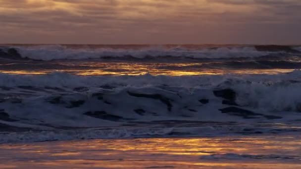Waves Hitting Seashore Striking Intensity — Stock Video