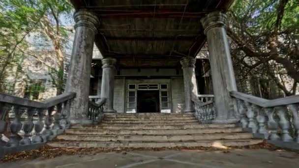 Walking Covered Exterior Hallway Once Grand Mansion Now Left Ruins — Stock Video
