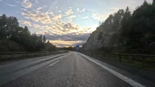 挪威的风景秀丽的道路 在迷人的白日昏厥中被美丽地记录下来 — 图库视频影像