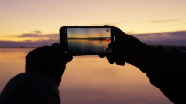 Okyanusu Mobil Kamerayla Yakalayan Adam
