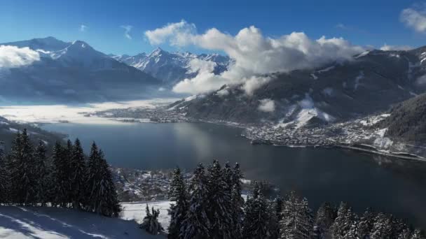 Laps Temps Capture Paysage Hivernal Avec Lac Brumeux Entouré Montagnes — Video