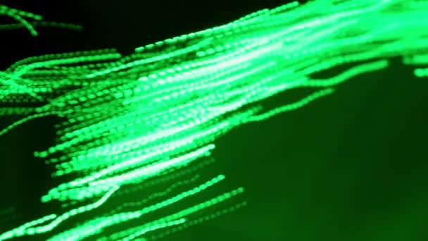 Розмиті Зелені Крапки Світла Швидкому Русі Демонструють Швидкий Енергійний Рух — стокове відео