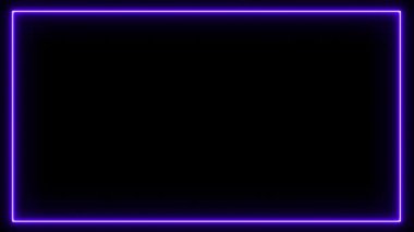 Parlayan mor bir kenar, siyah bir zemine karşı yumuşak ve canlı bir ışık yayar.