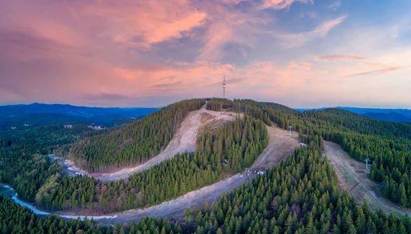 Alto Telecomunicações Famosa Torre Snezhanka Vale Das Montanhas Rhodope Florestas — Fotografia de Stock