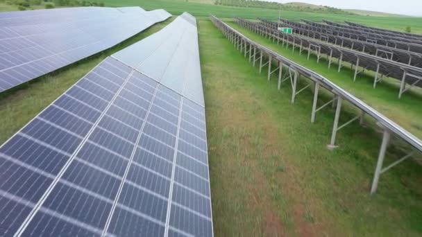 Modern Eco Friendly Large Solar Panels Generate Energy Suns Rays — Vídeo de Stock