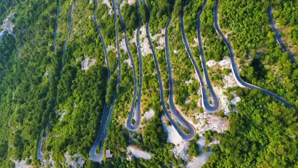 Incroyable Route Sinueuse Montagne Serpentine Lovcensky Avec Des Virages Serrés — Video