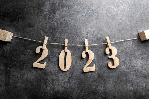 2023 Zavěšený Klipu Provaze Černým Pozadím Šťastný Nový Rok 2023 — Stock fotografie