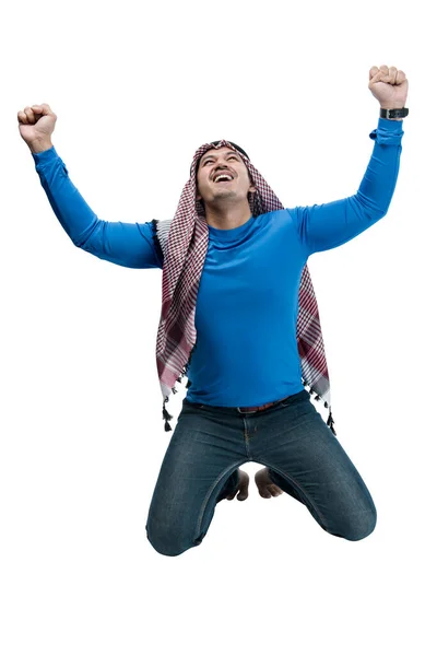 Hombre Asiático Con Keffiyeh Celebrar Victoria Con Expresión Excitada Aislado — Foto de Stock
