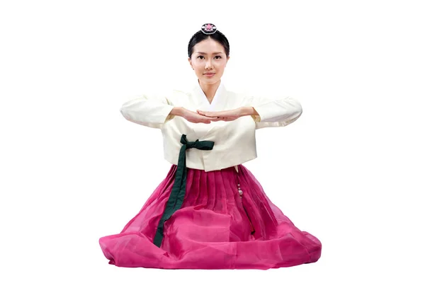 Asiatin Traditioneller Koreanischer Nationaltracht Hanbok Sitzt Isoliert Vor Weißem Hintergrund — Stockfoto