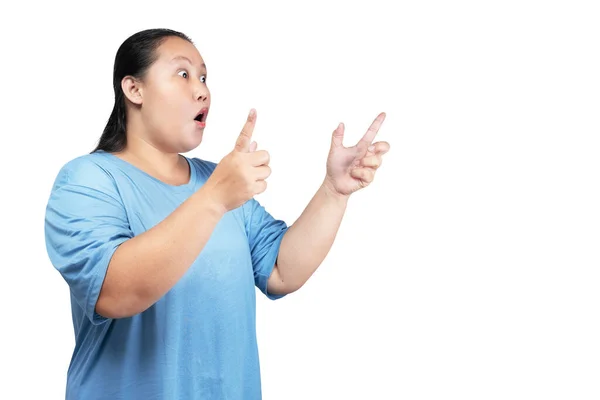 Azjatycki Otyłość Tłuszczu Kobieta Wstrząśniętym Wyrazem Izolowane Białym Tle — Zdjęcie stockowe