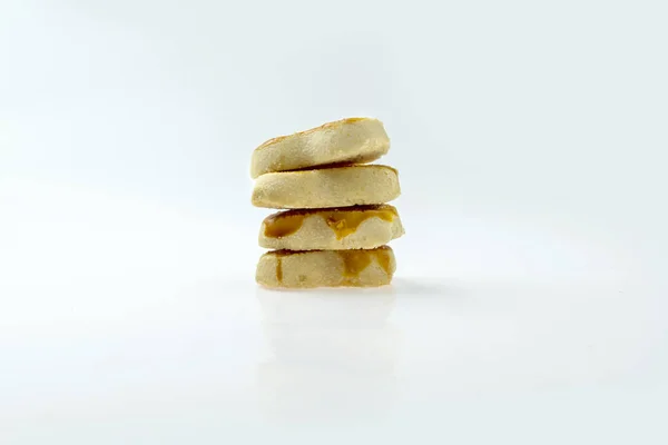 インドネシアのクッキーは 白い背景にId Fitr Kue Lebalan を祝うために — ストック写真