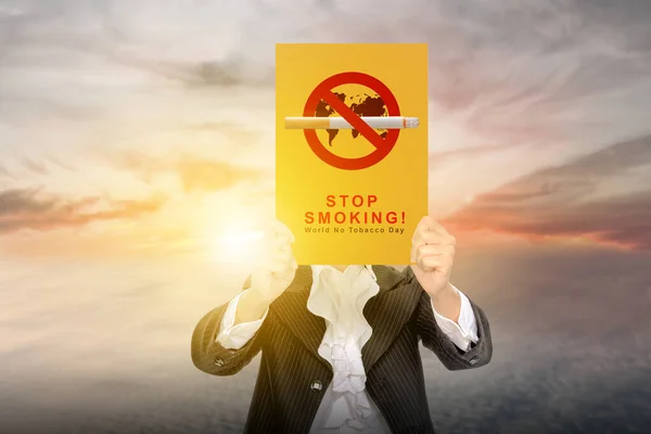 Podnikatelka Drží Přestat Kouřit Znamení World Tobacco Day Concept — Stock fotografie
