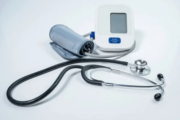Digital Monitor Measuring Blood Pressure White Background — Stock Photo, Image