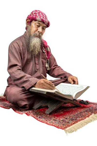 Homem Muçulmano Com Uma Barba Vestindo Keffiyeh Com Ágil Sentado — Fotografia de Stock