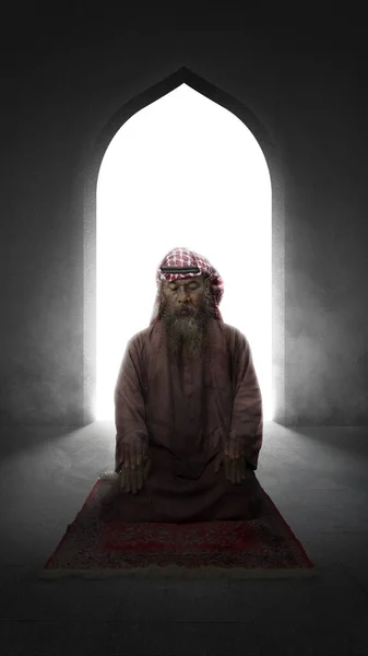 Muszlim Férfi Szakállal Visel Keffiyeh Agal Imádkozó Helyzetben Salat Imaszőnyeg — Stock Fotó