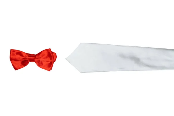 Srebrny Krawat Czerwoną Muszką Białym Tle — Zdjęcie stockowe
