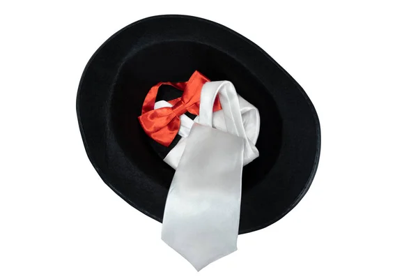 Sombrero Negro Corbata Plateada Con Pajarita Roja Aislada Sobre Fondo — Foto de Stock