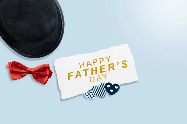 Μαύρο Καπέλο Κόκκινο Παπιγιόν Στο Φόντο Πατέρες Έννοια Ημέρα — Φωτογραφία Αρχείου