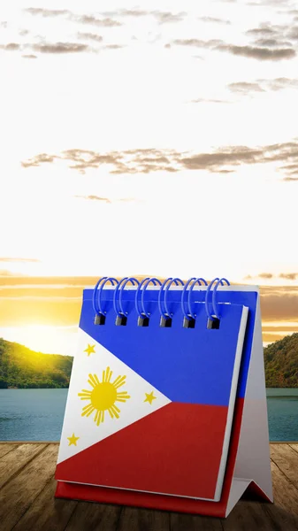 Filipin Bayrağı Renginde Takvim Filipinler Bağımsızlık Günü Konsepti — Stok fotoğraf